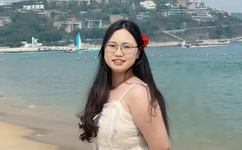 美女裸露洗澡图